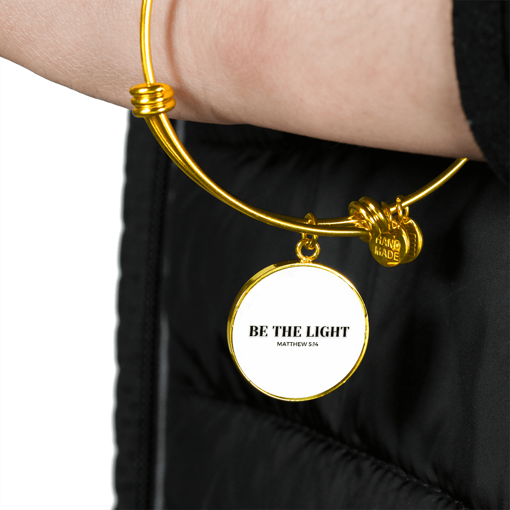 BE THE LIGHT IN THE CIRCLE CHARM - BANGLE